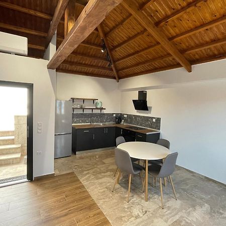 Q Apartments Molyvos Mithymna Exterior photo